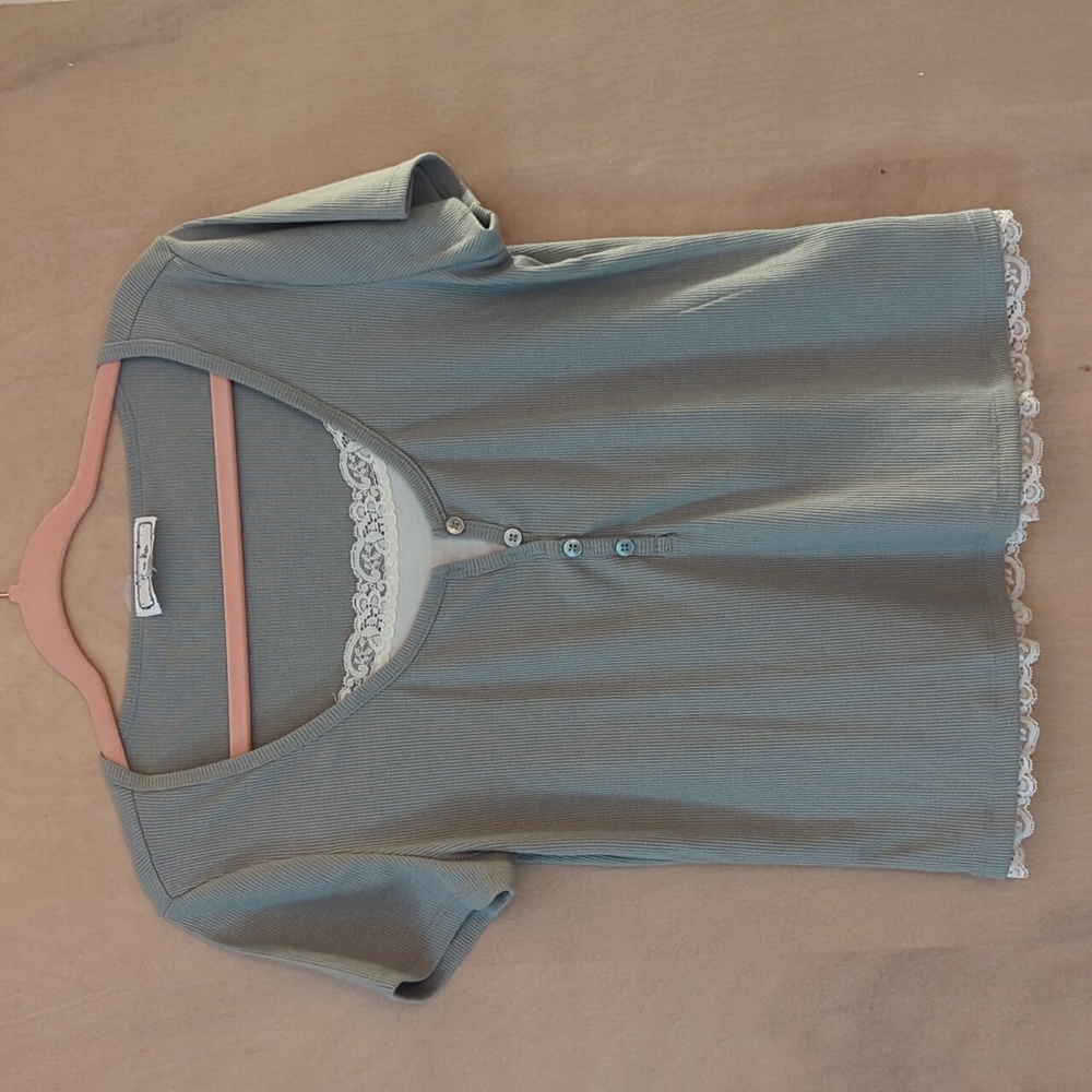 Hippie Rose Olive Henley Top with Lace Detail NWT Size XL  22 " Length